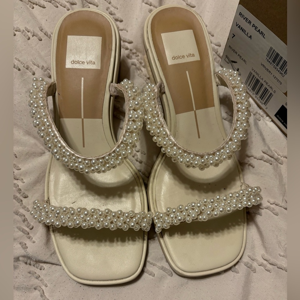 Dolce vita pearl low wide heel